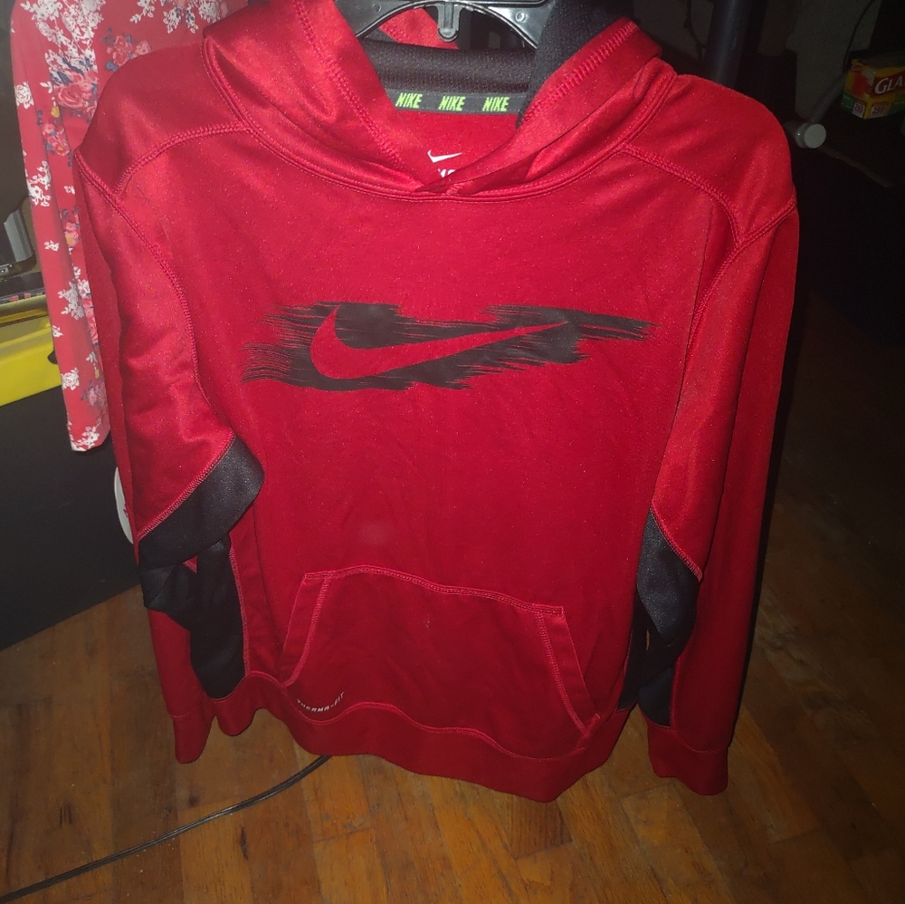 Nike therma fit